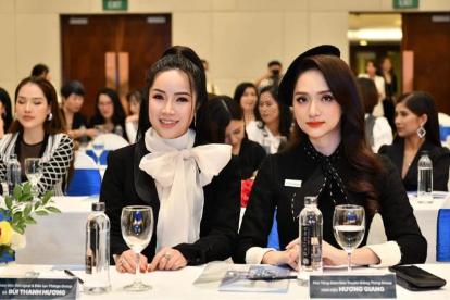 Doanh nhân Đỗ Hương Ly bất ngờ xuất hiện cùng Hoa hậu Hương Giang