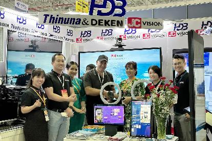 Đô Hương Ly tham gia hội chợ ICT COMM quảng cáo sản phẩm cho HBD| JC Vision